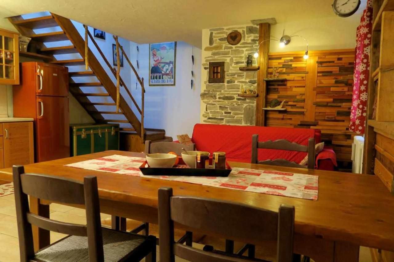 Romantica Suite Con Vasca Idromassaggio Aosta Buitenkant foto